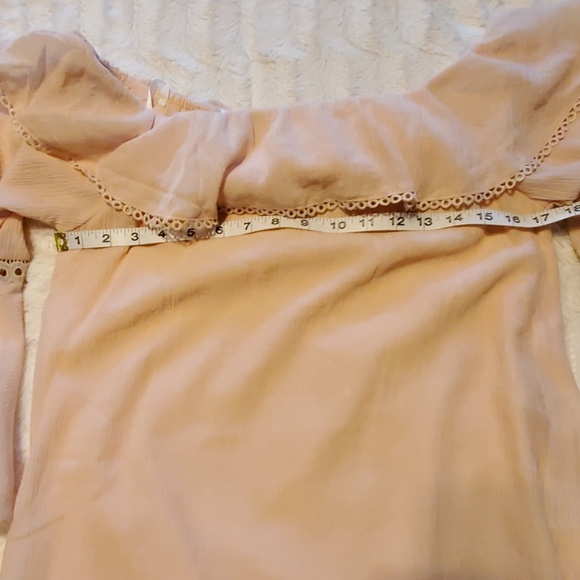 NWOT 💥LAST ONE💥Jones by JOA bell sleeve top - Picture 3 of 8